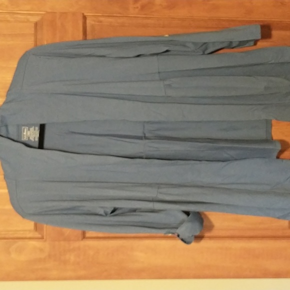 LLBean woman's size L cotton cardigan w adjustable sleeve length - Picture 9 of 12